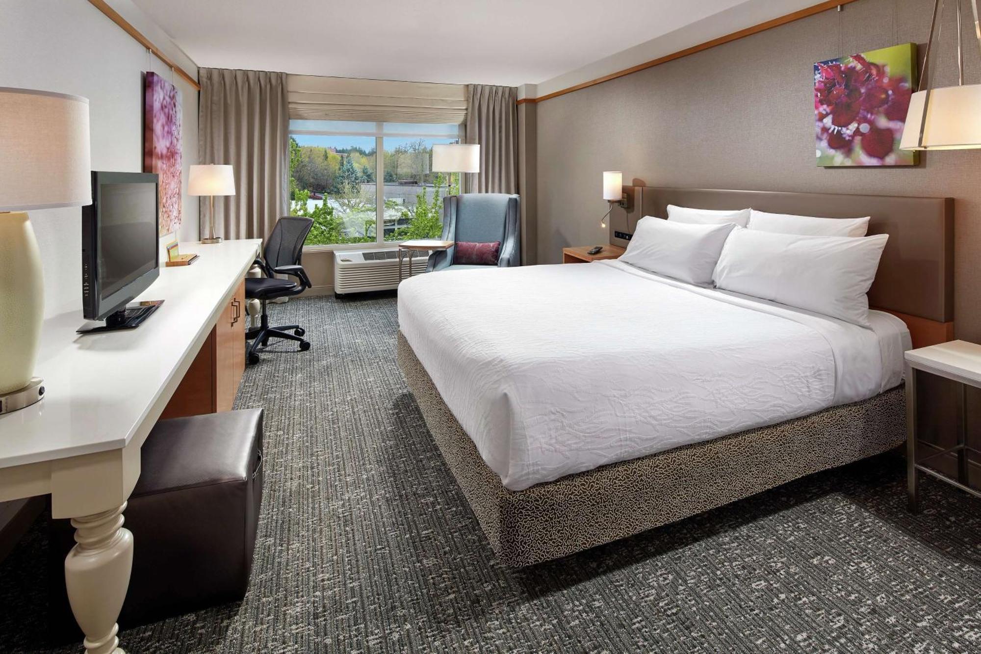 Hilton Garden Inn Portland Lake Oswego Esterno foto