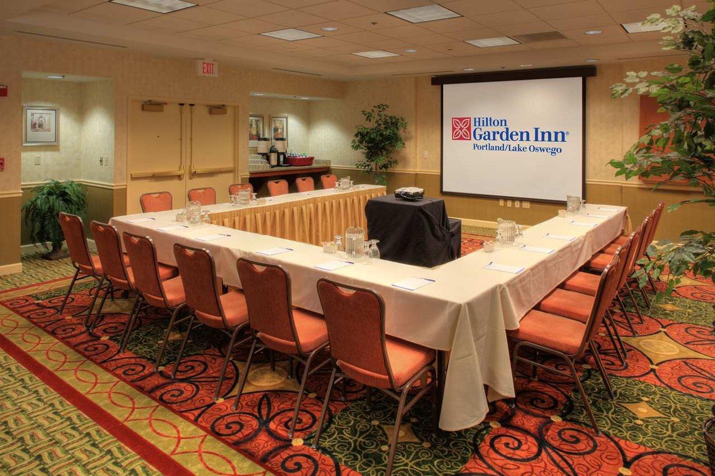 Hilton Garden Inn Portland Lake Oswego Esterno foto