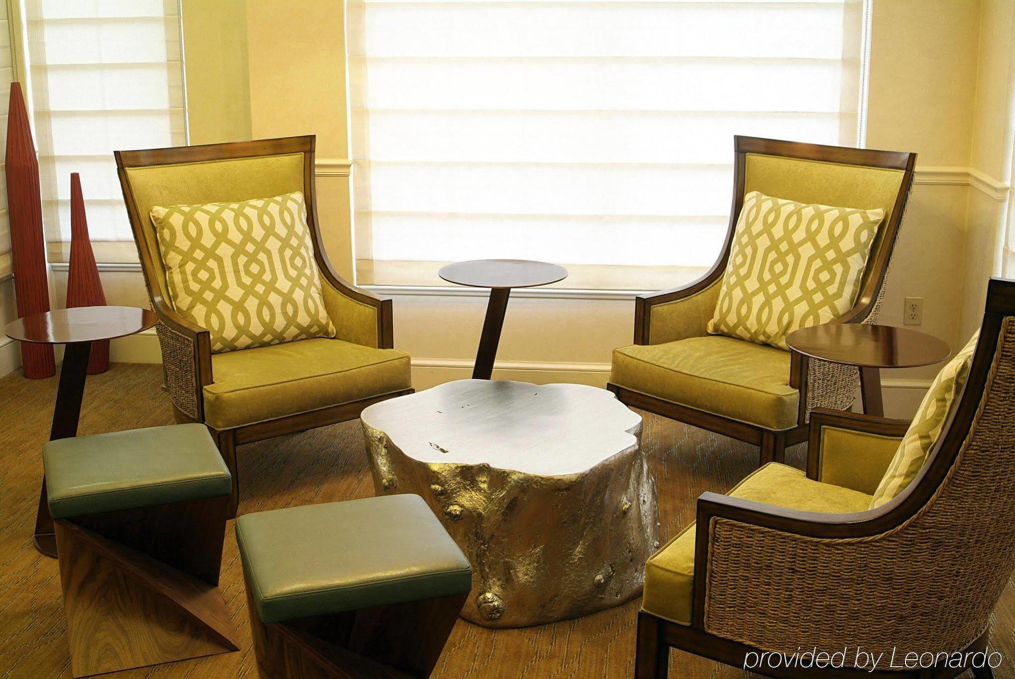 Hilton Garden Inn Portland Lake Oswego Esterno foto